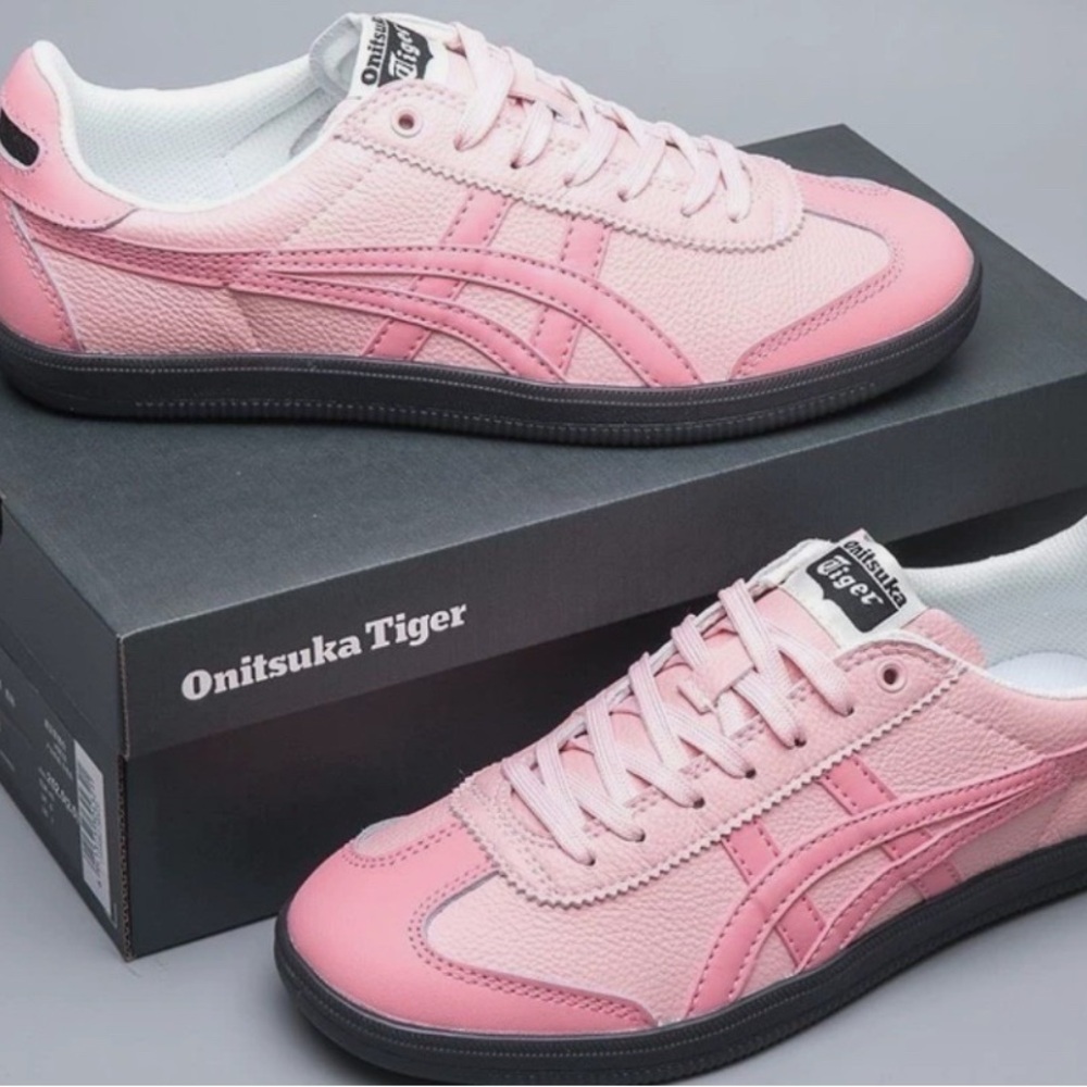Onitsuka Tiger by Asics Kids Sneakers in Soft Pink and White
